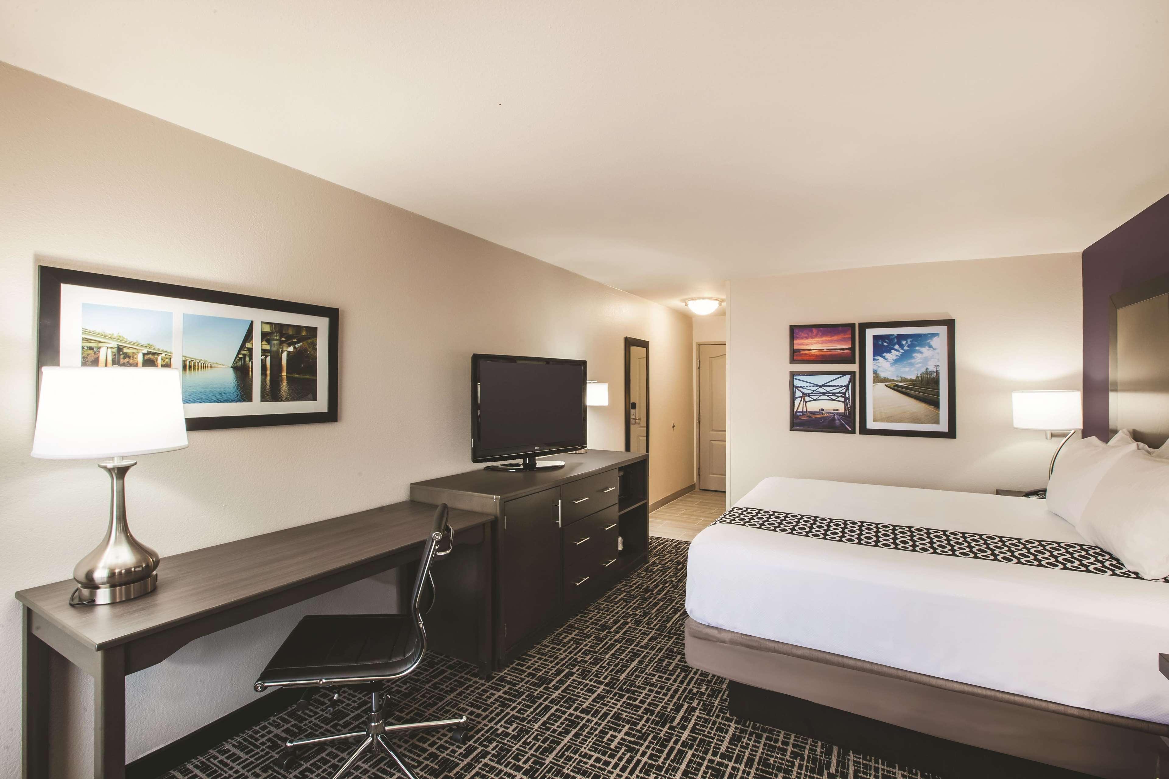 Hotel La Quinta By Wyndham Walker - Denham Springs Exterior foto