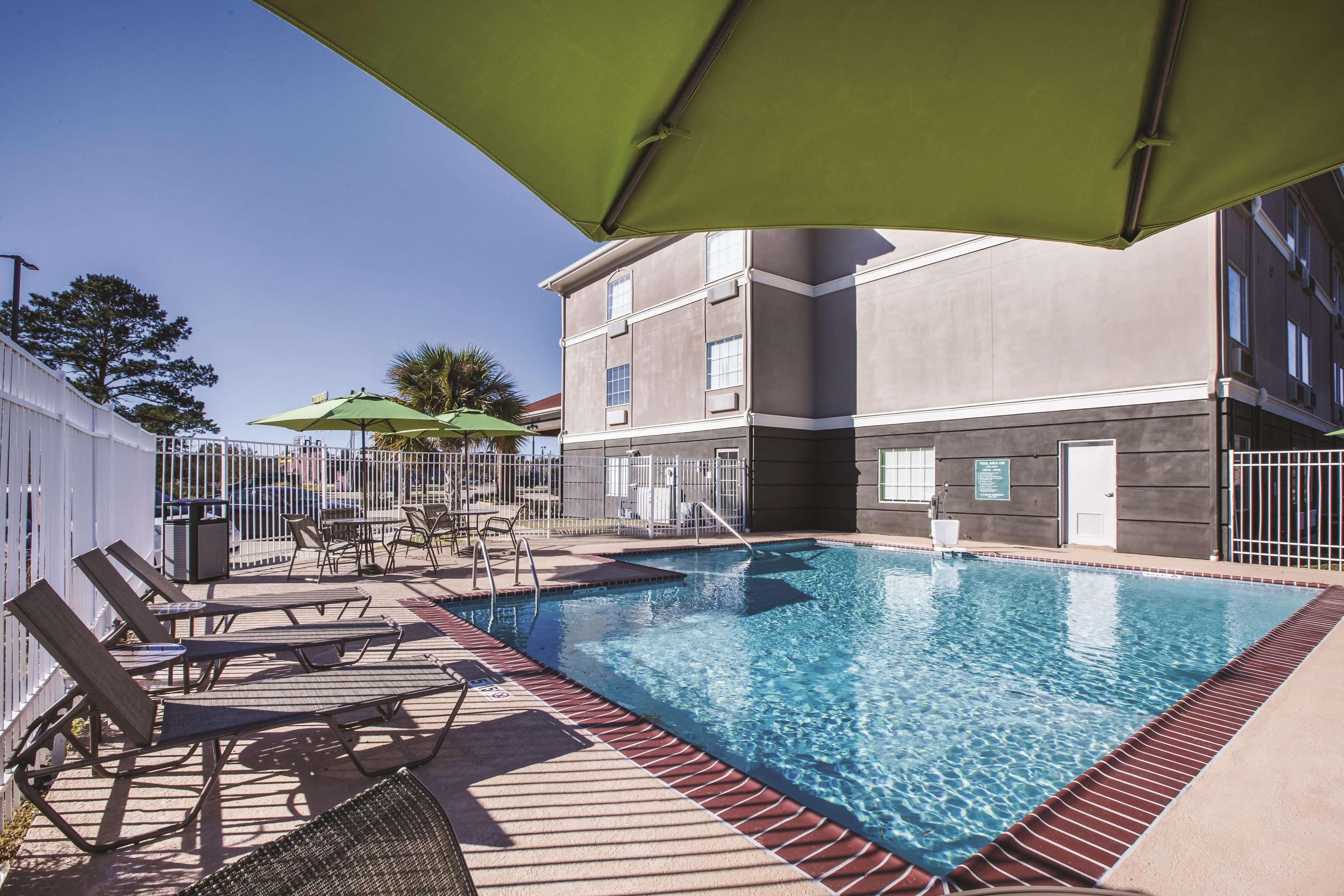Hotel La Quinta By Wyndham Walker - Denham Springs Exterior foto